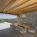 Summer Breeze Luxury Mykonos فيلة